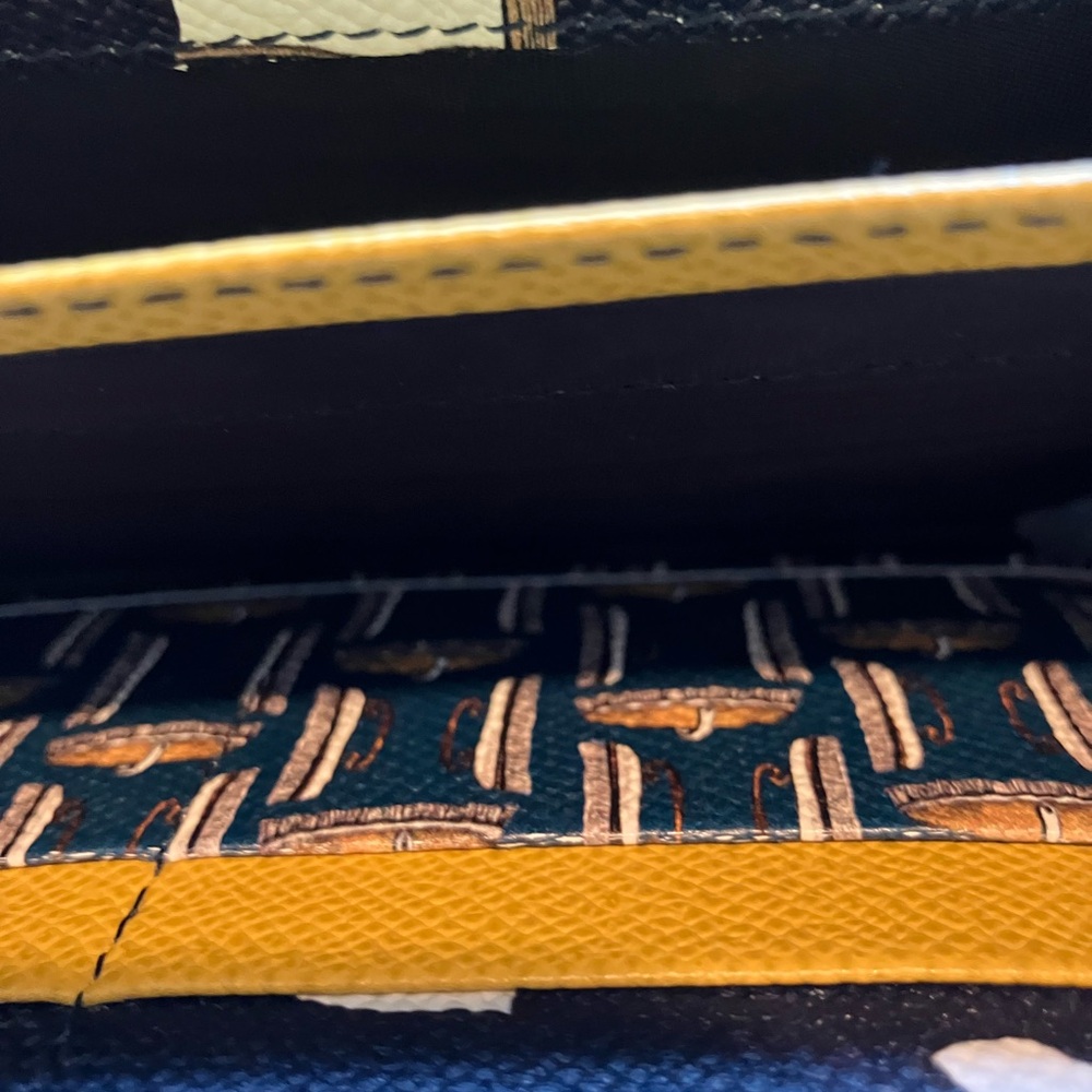 Dolce & Gabbana Limited Edition Yellow and Dark blue Wallet RARE - Picture 6 of 14